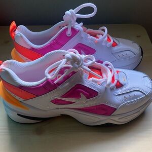 Women’s Nike shoes